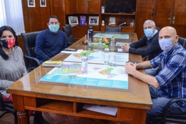 Alberti gestiona ante provincia la construcción de un nuevo Centro de de Atención Primaria