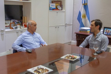 Tras algunos "cortocircuitos" en la relación UCR-PRO, Salvador estuvo con Petrecca en Junín