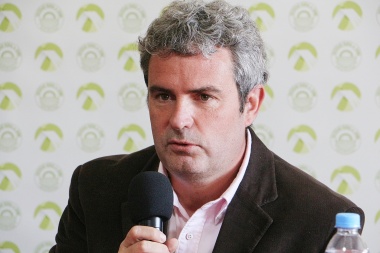 Frederking consideró "alocados" los aumentos impositivos en provincia