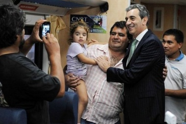 “Creemos que la opción Macri o Cristina, y no le hace bien a la sociedad”