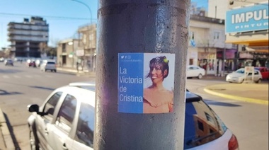 Petrecca "invitó" a la oposición a realizar "campaña limpia" y Muffarotto lo acusó de "hacer campañas sucias virtuales"