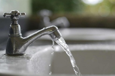 La Defensoría pide suspender audiencia que tratará aumento del agua