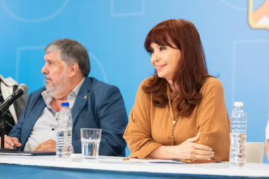 El desdoblamiento electoral “le quita fuerza al proyecto nacional”
