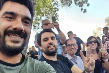 "No vengo bendecido por Máximo Kirchner, se llegó a un consenso amplio en el peronismo local"