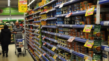 Durante junio, las ventas en los supermercados cayeron 1,5 por ciento
