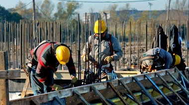 Pese al crecimiento de la industria, la construcción volvió a caer