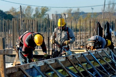 Pese al crecimiento de la industria, la construcción volvió a caer