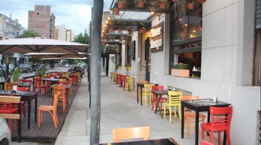 Gastronómicos de Junín afirman que el toque de queda es "arbitrario" y apuntan a reuniones sociales