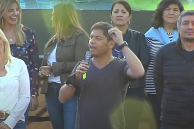Con Máximo Kirchner y Kicillof, el PJ bonaerense homenajeó a Eva