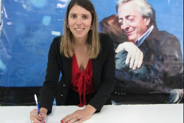 La Cámpora comenzó a juntar avales para respaldar a Cristina al frente del PJ
