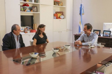 Petrecca presentó a Carlos Lombardi en reemplazo de Fabiana Mosca