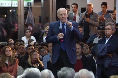 Lavagna candidato: "nunca estuvo en duda", dijo Franco y apuntó a "operaciones de la grieta"