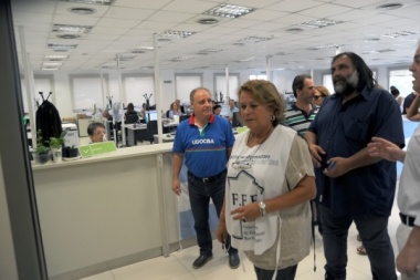 Docentes meten presión y fueron a Trabajo para pedir una paritaria urgente