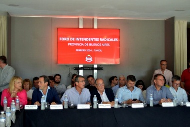 Salud, IOMA, seguridad y desarrollo humano, principales temas del foro UCR