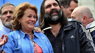 Docentes piden “paritarias urgentes” y el Gobierno avisó que serán más adelante
