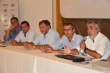 Intendentes radicales buscan rediscutir la coparticipación bonaerense