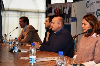 La Coalición Cívica bonaerense baja a la cuarta sección a visitar candidatos