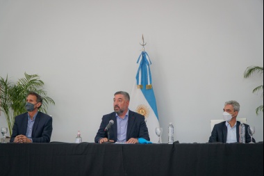 Meoni y Katopodis recorrieron obras y firmaron convenios con la Unnoba en Junín