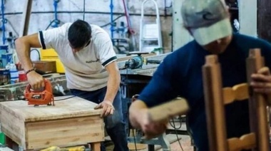 El nivel de actividad de las pymes industriales creció 21,6% en agosto