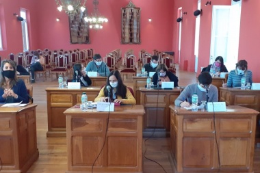 Sin grieta, el Concejo apoyó la reestructuración de deuda que negocian nación y provincia