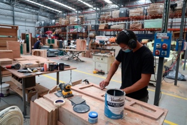 Empresarios pymes en alerta por las medidas económicas