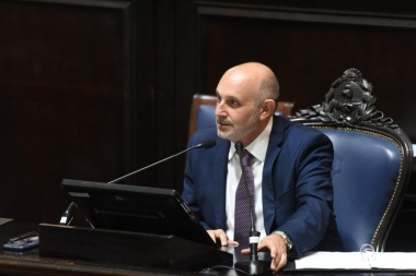 Guerrera profundiza contactos con la oposición y abre la mesa de diálogo
