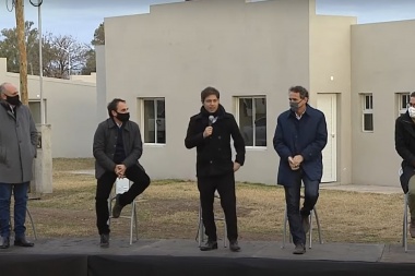 Con críticas a JxC, Guerrera, Kicillof, Katopodis, Simone y Zavatarelli entregaron viviendas en Pinto