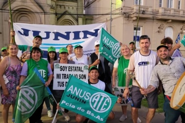 "Marchamos contra los tarifazos, la inflación y el precio de los medicamentos"