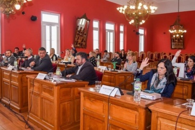 Con el voto doble de presidencia, Petrecca logrará aprobar los números 2018 de su gestión