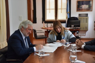 Conte Grand pasó por General Arenales para entrevistarse con Revilla