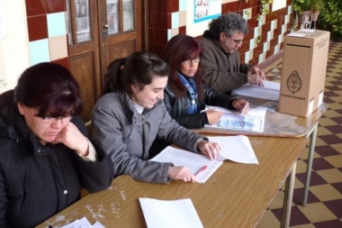 Cannon en elecciones: las autoridades de mesa cobrarán 1900 pesos y los delegados 3000