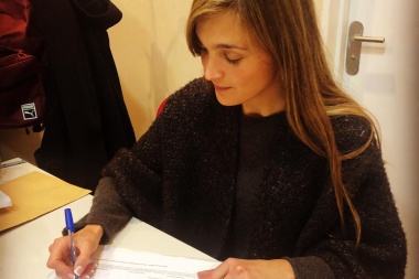 Giaccone firmó como segunda precandidata a senadora por el frente Vamos con Vos en la cuarta