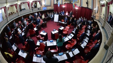 2025: Año de renovación de bancas de senadores en la cuarta