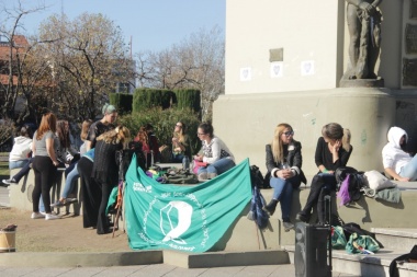 Pañuelos verdes en el interior bonaerense por el nuevo proyecto de aborto