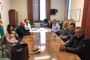 Los intendentes vecinalistas en la provincia se la juegan con boleta corta