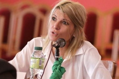 Concejal del FdT dijo que "la oposición montó un personaje mediático" en defensa de la educación
