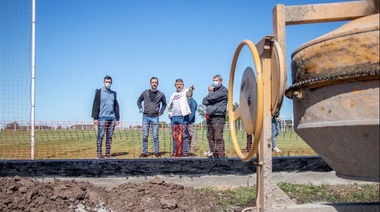 Petrecca se mostró con Chiófalo en el predio que tiene el club Sarmiento