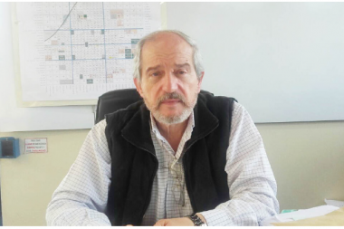 Precandidato "dominguista" baja la confrontación interna y advierte que "el enemigo es Macri"
