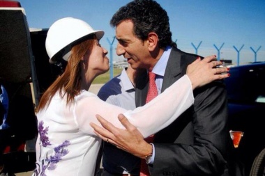 Randazzo cruzó a Vidal por los gastos destinados a la publicidad