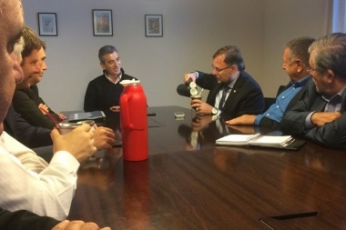 Los votos de Pino Solana y De Gennaro, el objetivo de Randazzo