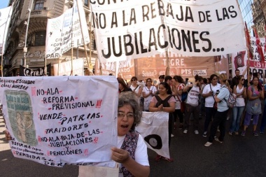 Afirman que el 85% de los argentinos cree que la reforma previsional "es mala"
