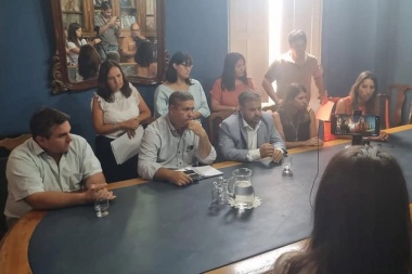FdT arremetió duro contra Petrecca: "están estafando a los vecinos"