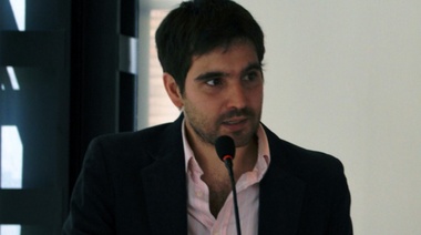 El meonismo juega fuerte: "son muchos los rumores de corrupción" que rodean a Petrecca