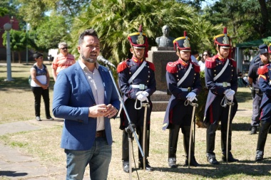 Aiola encabezó en Castilla el acto en homenaje al granadero Juan Rabuffi
