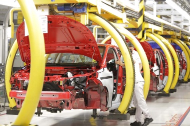 Afirman que la producción de vehículos creció 20,2 por ciento en noviembre