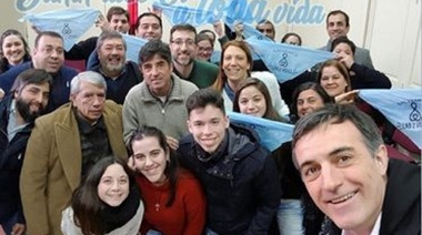 El colectivo "Junín dice Si a toda vida" recibió a Esteban Bullrich