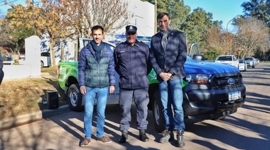 En Junín, Bullrich elogió la gestión de Petrecca y acompañó la entrega de un móvil policial