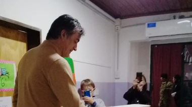 Los primeros: Estéban Bullrich y Gustavo Traverso pasaron por las urnas a minutos de la apertura
