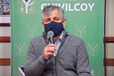 "Todas las obras que anuncié ayer las gestioné yo con mi equipo de trabajo", dijo Britos