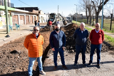 Britos presentó el inicio un nuevo plan de asfaltado urbano